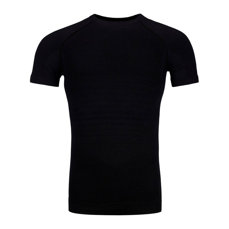 230 Competition Tech Tee–black raven