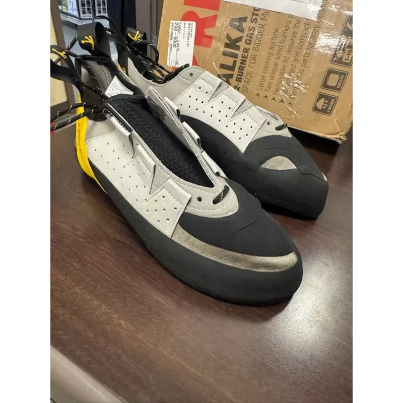 Tenaya Tarifa- US Men’s size 10 (New without box)